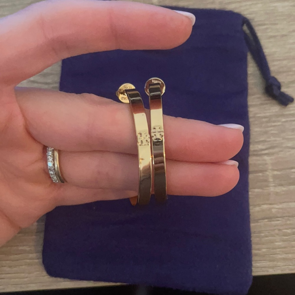 Tory Burch Kira Hoop Earring